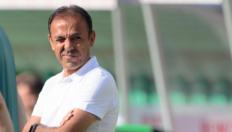 Jos Luhukay muss als Trainer beim FC St. Pauli gehen.