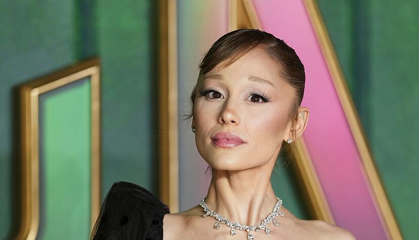 US-Superstar Ariana Grande verkörpert die Hexe Glinda (Archivbild). US-Superstar Ariana Grande verkörpert die Hexe Glinda (Archivbild).