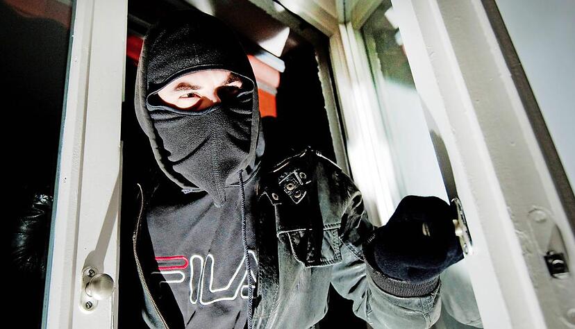 Ungebetene Besucher: Die Zahl der Einbrüche ist im vergangenen Jahr noch einmal angestiegen. Am stärksten betroffen war Leingarten. Foto: dpa Ungebetene Besucher: Die Zahl der Einbrüche ist im vergangenen Jahr noch einmal angestiegen. Am stärksten betroffen war Leingarten. Foto: dpa