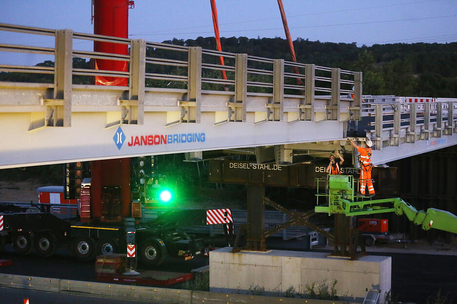 Ersatzbrücke über die Autobahn 6 bei Erlenbach