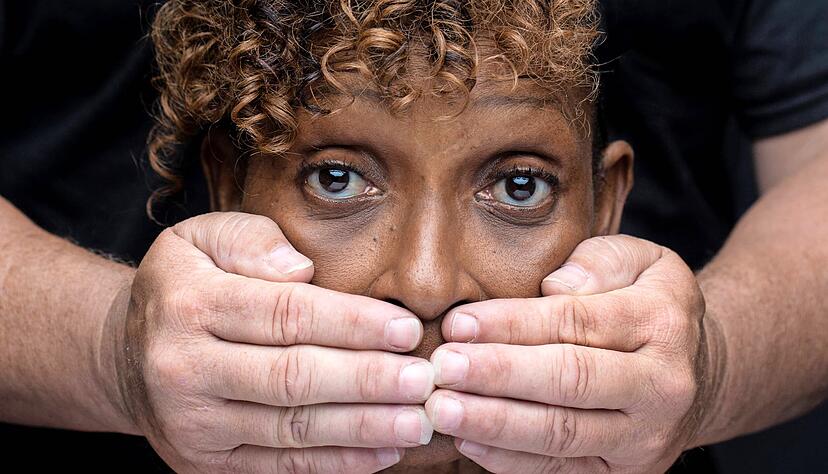 Nicht schweigen, handeln. Rassismus gibt es nicht nur in den USA. Die Region Heilbronn ist keine Insel der Seligen. Schwarze werden auch hier wegen ihrer Hautfarbe diskriminiert.
Foto: TS/stock.adobe.com