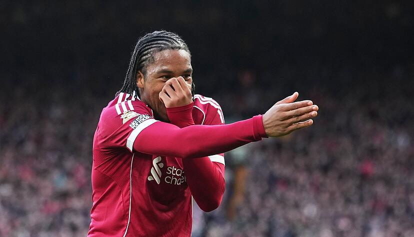 Rio Ngumoha jubelt nach dem F&uuml;hrungstreffer f&uuml;r den FC Liverpool.