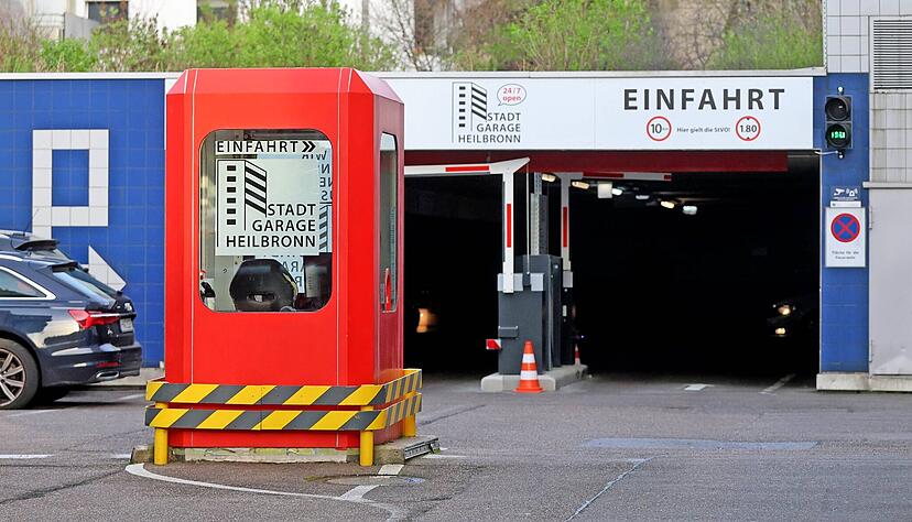 Unter neuer Regie: Das Parkhaus am Shoppinghaus heißt jetzt Stadtgarage Heilbronn.  
Fotos: Ralf Seidel