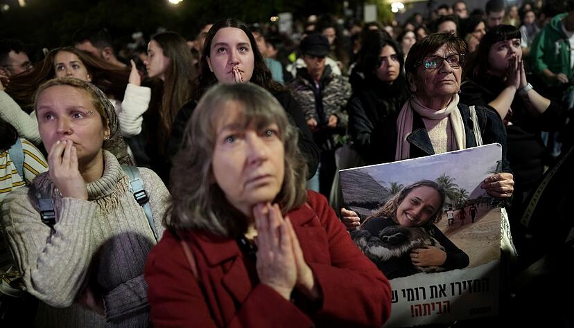 Drei erste israelische Geiseln wurden freigelassen. Drei erste israelische Geiseln wurden freigelassen.