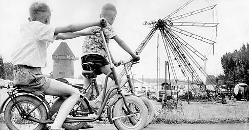 Absoluter Klassiker ist und bleibt auf dem Volksfest das Riesenrad. Daran hat sich seit Generationen trotz neuer Attraktionen nichts geändert.