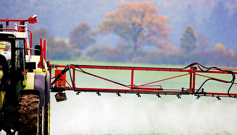 Im Herbst kämpfen Landwirte mit Spritzmitteln etwa gegen den Ackerfuchsschwanz.
Foto: dpa/Patrick Pleul Im Herbst kämpfen Landwirte mit Spritzmitteln etwa gegen den Ackerfuchsschwanz.
Foto: dpa/Patrick Pleul