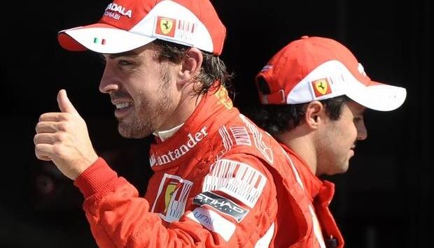 Die Ferrari-Piloten Alonso (l) und Massa gehen nicht immer gemeinsame Wege.