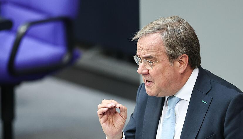 Armin Laschet, CDU, Vorsitzender des Auswärtigen Ausschusses des Bundestages, fordert eine deutsch-französische Initiative für Verhandlungen mit Russland über einen Waffenstillstand in der Ukraine. (Archivbild) Armin Laschet, CDU, Vorsitzender des Auswärtigen Ausschusses des Bundestages, fordert eine deutsch-französische Initiative für Verhandlungen mit Russland über einen Waffenstillstand in der Ukraine. (Archivbild)