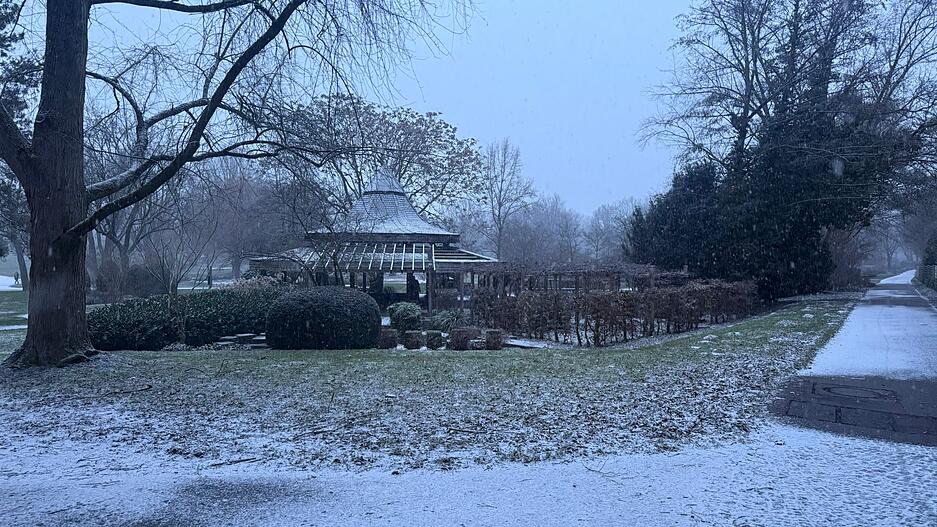 Gegen 16:30 Uhr sind die ersten Schneeflocken gefallen.
