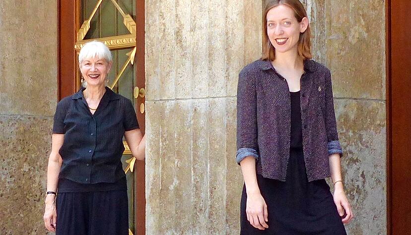 Hoffen auf eine erfolgreiche Matchfunding-Kampagne: Sprechkünstlerin Jule Hölzgen (rechts) aus Lauffen und Schauspielerin Dagmar Claus .
Foto: privat Hoffen auf eine erfolgreiche Matchfunding-Kampagne: Sprechkünstlerin Jule Hölzgen (rechts) aus Lauffen und Schauspielerin Dagmar Claus .
Foto: privat