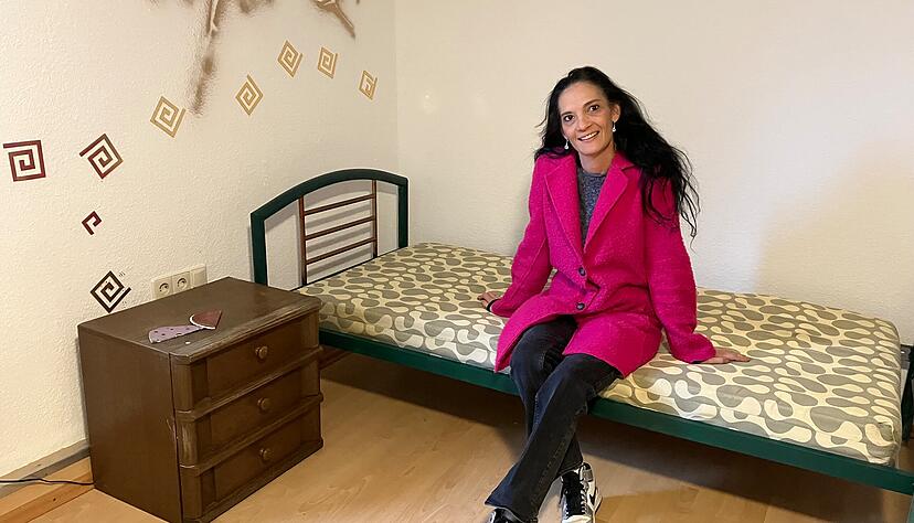 Sabrina Apfelbach hat die Zimmer in ihrem Wohnprojekt mit alten Möbeln von Kleinanzeigen oder dem Sperrmüll eingerichtet.