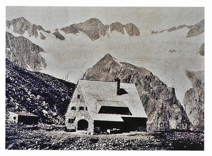 ...  bevor sie vor fast 100 Jahren abbrannte.