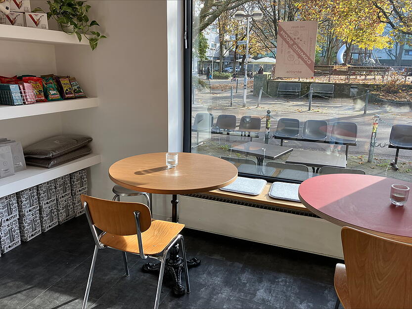 Zwischen neun und 17 Uhr können Besucher auf ein Heißgetränk oder etwas zu essen vorbeikommen.