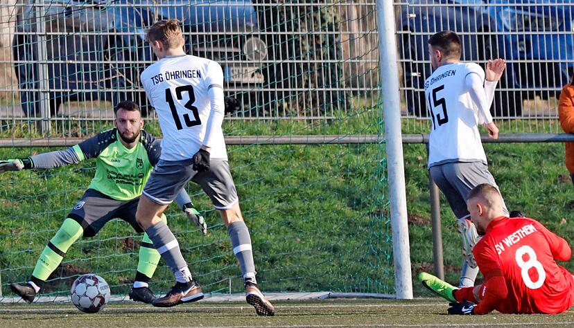 Die TSG &Ouml;hringen und der SV Westheim spielen noch in einem Fu&szlig;ball-Bezirk. In eineinhalb Jahren ist dies Geschichte. Dann wird der Bezirk getrennt. 
Foto: Schmerbeck