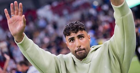 Doppelt gut? Nader Jindaoui „hat seine fußballerischen Qualitäten nachgewiesen“, findet Andreas Schicker, der Sport-Geschäftsführer der TSG. „Darüber hinaus bringt Nader durch seine Online-Präsenz eine enorme Reichweite mit.“ Doppelt gut? Nader Jindaoui „hat seine fußballerischen Qualitäten nachgewiesen“, findet Andreas Schicker, der Sport-Geschäftsführer der TSG. „Darüber hinaus bringt Nader durch seine Online-Präsenz eine enorme Reichweite mit.“