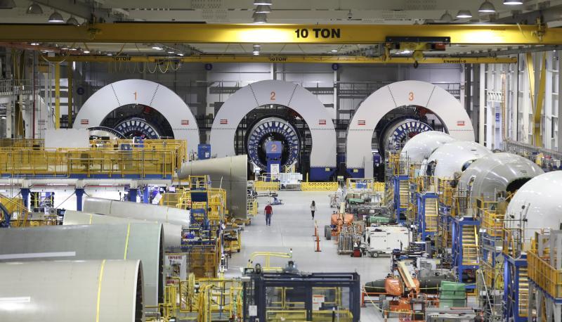 Fertigung im Boeing-Endmontagewerk in Charleston. Foto: XinHua/dpa