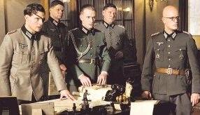 Demn&auml;chst im Kino: Tom Cruise (links) als Claus Schenk Graf von Stauffenberg in dem Hollywoodfilm &bdquo;Valkyrie&ldquo;.Foto: 20th century fox