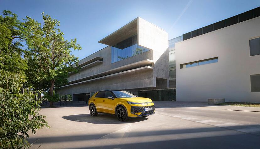 Die zweite Generation des T-Roc feiert im September auf der IAA in München Weltpremiere. Die zweite Generation des T-Roc feiert im September auf der IAA in München Weltpremiere.