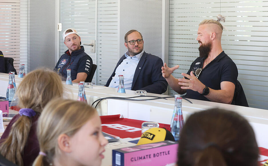 Kinder-Pressekonferenz in Heilbronn mit DTM-Fahrern.