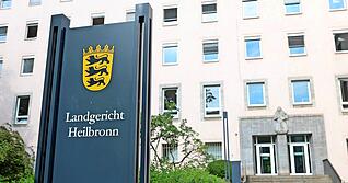 Die Erste Schwurgerichtskammer am Landgericht Heilbronn schickt einen 50 Jahre alten Vater ins Gefängnis. Er hat seinen Sohn mit einem Messer verletzt. Foto: Archiv/Ralf Seidel Die Erste Schwurgerichtskammer am Landgericht Heilbronn schickt einen 50 Jahre alten Vater ins Gefängnis. Er hat seinen Sohn mit einem Messer verletzt. Foto: Archiv/Ralf Seidel