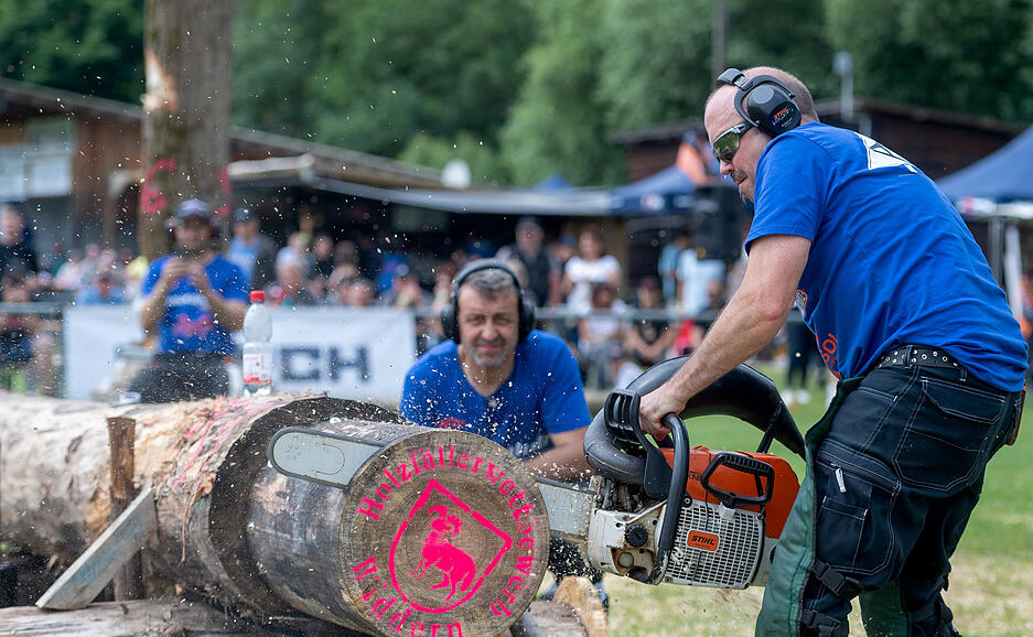 Kurz vor dem Start musste Organisator J&uuml;rgen Seifert jedoch umplanen: Mehrere internationale Topathleten sagten krankheits- oder famili&auml;rbedingt ab, darunter Glen Gillam aus Australien.