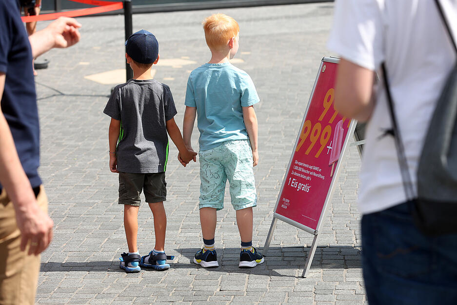 Millionste Besucher in der Experimenta Millionste Besucher in der Experimenta