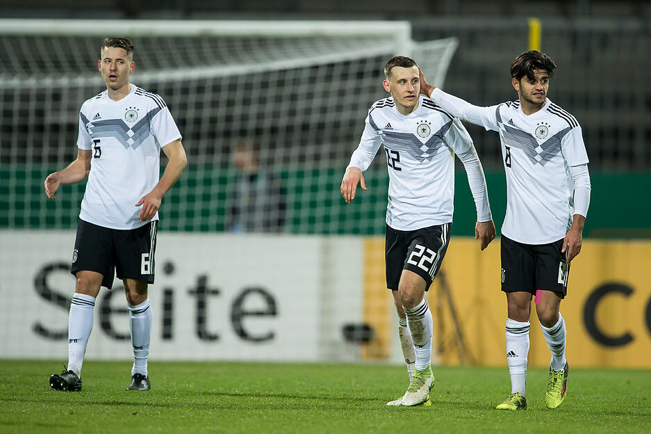 In der U21 hat der VfB-Kapitän bereits gespielt. Aber schafft er Waldemar Anton auch den Sprung in den A-Kader der DFB-Elf?