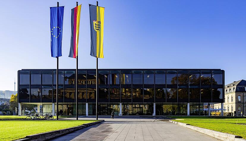 Eine Verwaltungsreform würde Baden-Württemberg guttun. Doch die Landespolitik sollte auf die lokalen Amtsträger hören. Eine Verwaltungsreform würde Baden-Württemberg guttun. Doch die Landespolitik sollte auf die lokalen Amtsträger hören.