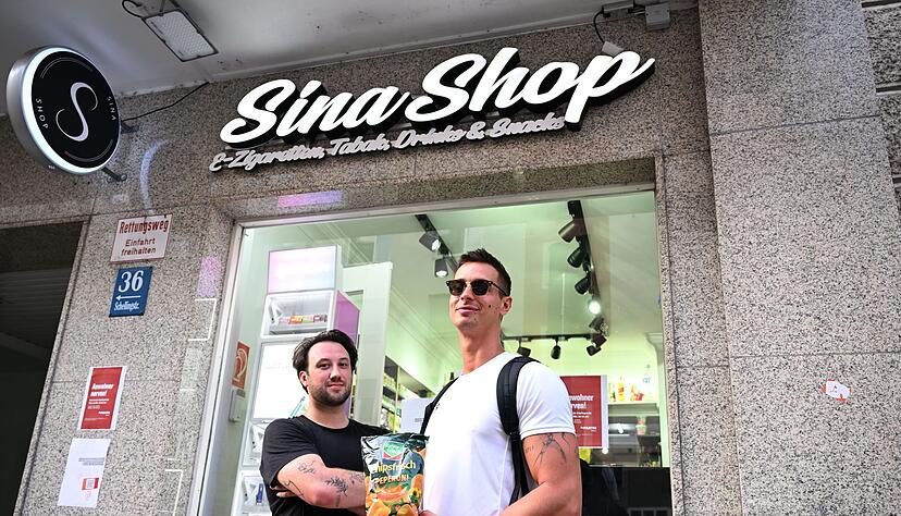 Anwohner wie Stefan M&ouml;dl (r) w&uuml;nschen sich mehr Verst&auml;ndnis f&uuml;r die Feiernden im lebendigen Uni-Viertel und sprechen von Klientelpolitik f&uuml;r Alteingesessene.