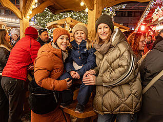 Am dritten Adventswochenende ist der Heilbronner Käthchen Weihnachtsmarkt gut besucht. Am dritten Adventswochenende ist der Heilbronner Käthchen Weihnachtsmarkt gut besucht.