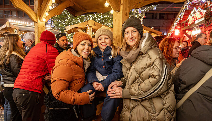 Am dritten Adventswochenende ist der Heilbronner Käthchen Weihnachtsmarkt gut besucht. Am dritten Adventswochenende ist der Heilbronner Käthchen Weihnachtsmarkt gut besucht.