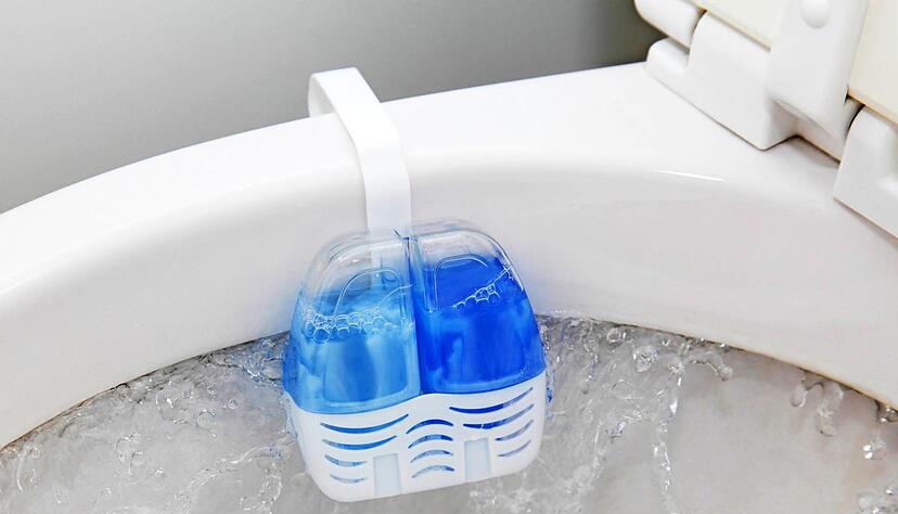 Wenn die Klosp&uuml;lung nicht mehr aufh&ouml;rt zu laufen, ist h&ouml;chste Zeit zu handeln. Sonst laufen gro&szlig;e Summen bei den Wasserkosten auf. Foto: akf/Fotolia