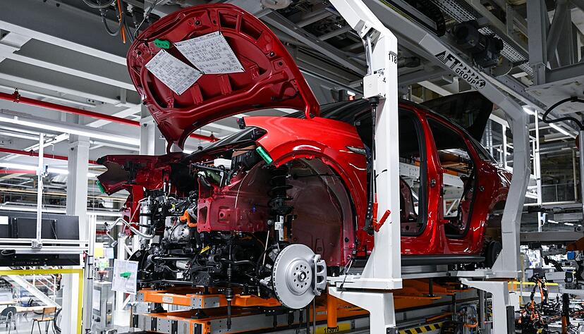 Für Elektrofahrzeuge und Plug-in-Hybride gibt es derzeit eine staatliche Kaufprämie. Für Elektrofahrzeuge und Plug-in-Hybride gibt es derzeit eine staatliche Kaufprämie.