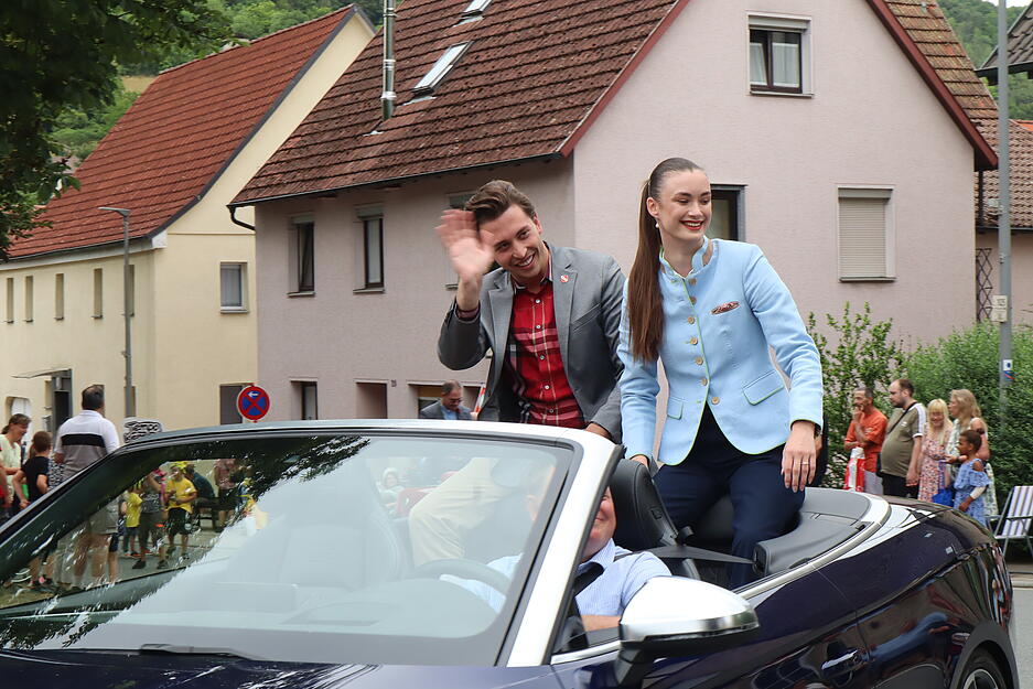 Das traditionsreiche Kinderfest in Buchenbach stärkt das Gemeinschaftsgefühl im Ort seit 1883. Das traditionsreiche Kinderfest in Buchenbach stärkt das Gemeinschaftsgefühl im Ort seit 1883.