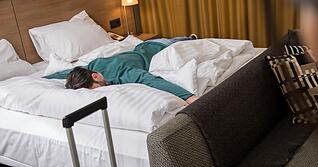 Wie &auml;rgerlich! Wird man im Urlaub krank, ist die Erholung dahin.