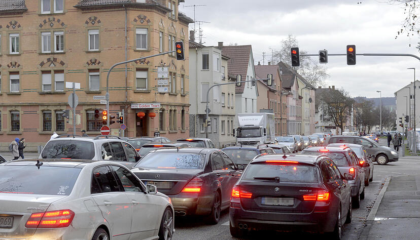 Damit es sich auf den Hauptverkehrsachsen in Heilbronn während der Bundesgartenschau nicht zu sehr staut, verzichtet die Stadt auf Großbaustellen. Foto: Archiv/Berger Damit es sich auf den Hauptverkehrsachsen in Heilbronn während der Bundesgartenschau nicht zu sehr staut, verzichtet die Stadt auf Großbaustellen. Foto: Archiv/Berger