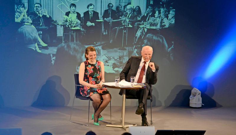 Im Audi-Forum Neckarsulm in legerer Talkrunde vereint: Eva Röder und Wieland Backes.
Foto: Thomas Braun