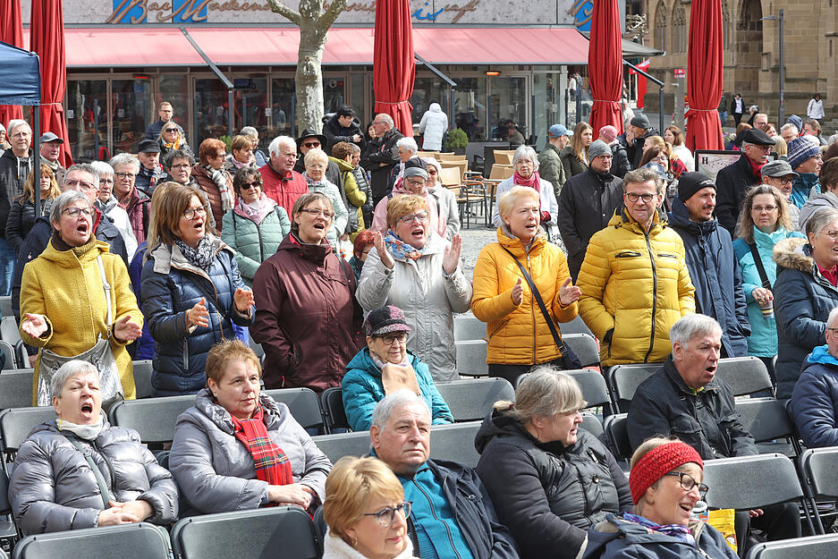 Verkaufsoffener Sonntag und Magie der Stimmen in Heilbronn