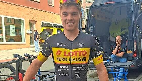 Der Horkheimer Nick Bangert mit seinem Rad nach dem Prolog.
Foto: Sonntag Der Horkheimer Nick Bangert mit seinem Rad nach dem Prolog.
Foto: Sonntag