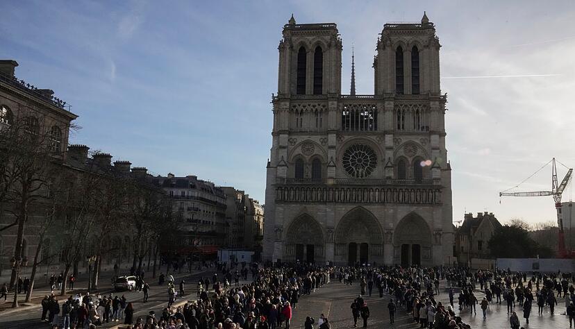 Original-Steine der Kathedrale werden verlost