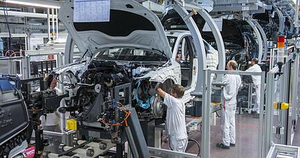 Audi-Mitarbeiter im Werk Neckarsulm. Foto: dpa