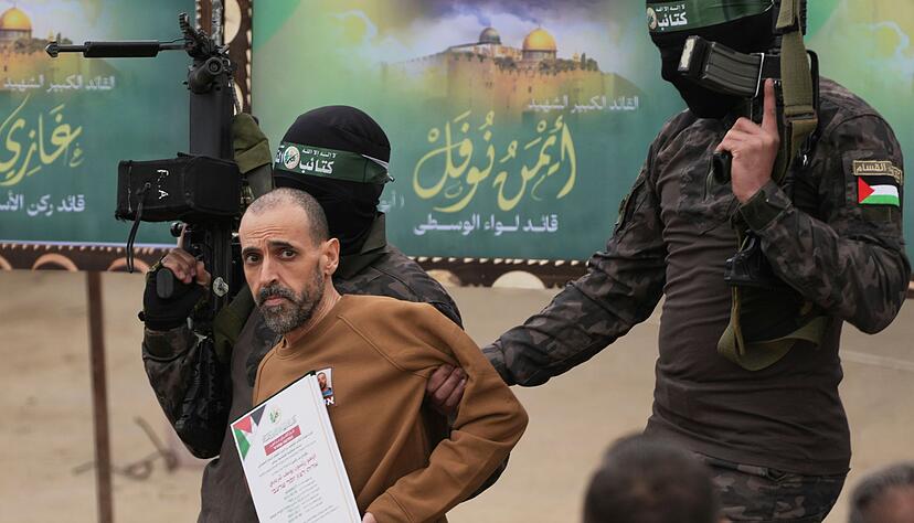 Die islamistische Hamas hat angek&uuml;ndigt, sie wolle die n&auml;chste Freilassung israelischer Geiseln auf unbestimmte Zeit verschieben.
