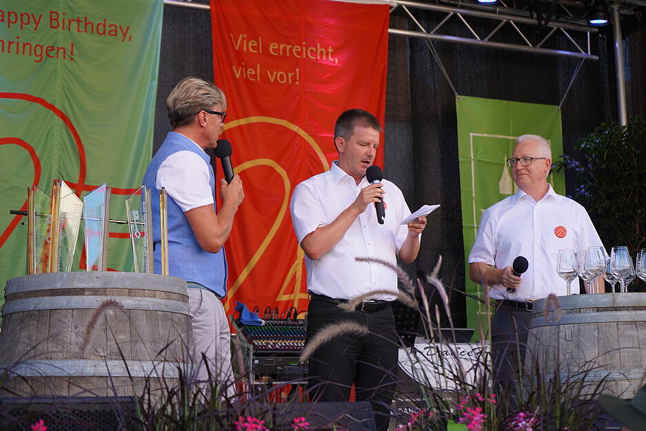 Er&ouml;ffnung Weindorf in &Ouml;hringen