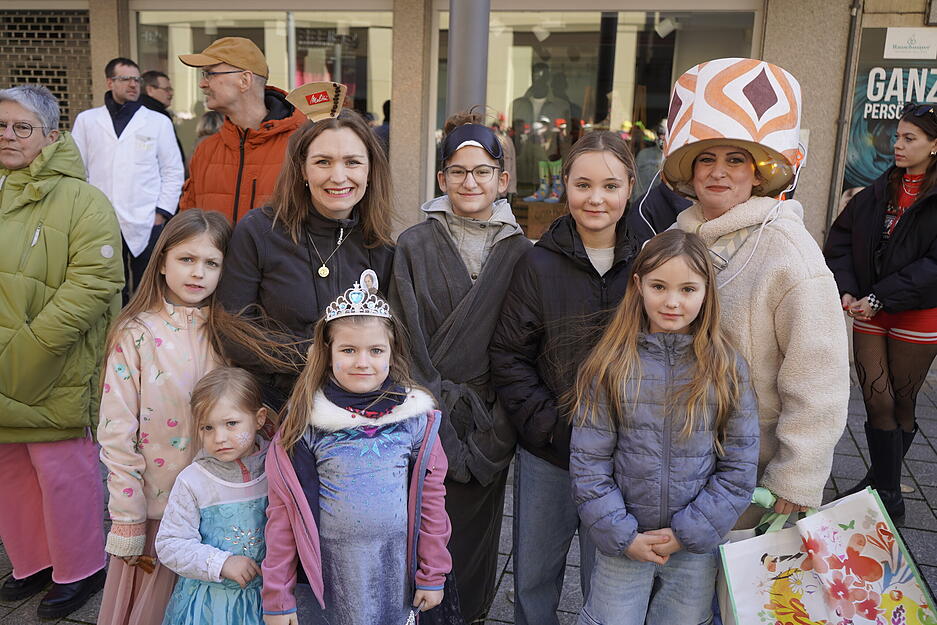 Der traditionelle Leiergassenumzug in Eppingen brachte mit dem Motto „Erfinder und Entdecker“ kreative Kostüme hervor.