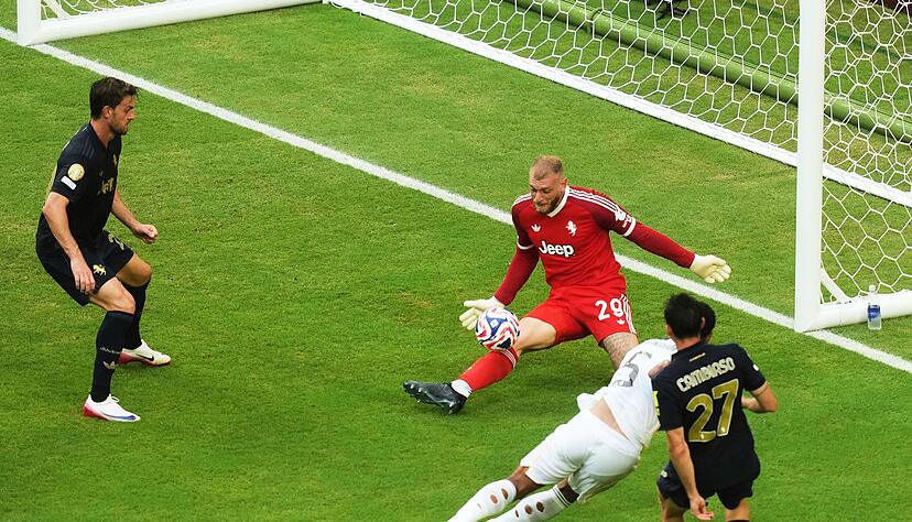 Großchance vereitelt: Michele Di Gregorio rettet gegen Madrids Bellingham