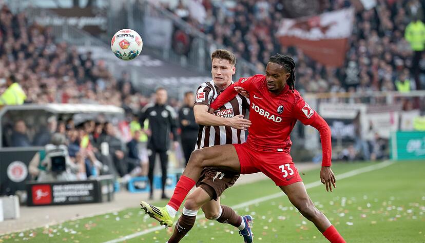 Beide Teams lieferten sich ein abwechslungsreiches Duell. Beide Teams lieferten sich ein abwechslungsreiches Duell.