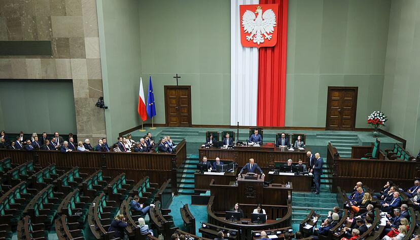 Polens Ministerpräsident Donald Tusk hat eine Vertrauensabstimmung überstanden, (Foto aktuell) Polens Ministerpräsident Donald Tusk hat eine Vertrauensabstimmung überstanden, (Foto aktuell)