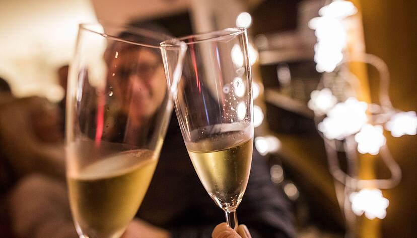 Die Deutschen sto&szlig;en gerne an - etwa jetzt zu Silvester.