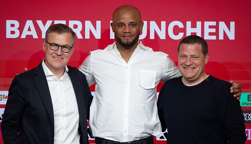 Weiter ein Team: Vorstandschef Jan-Christian Dreesen (l), Trainer Vincent Kompany (M) und Sportvorstand Max Eberl. (Archivbild)