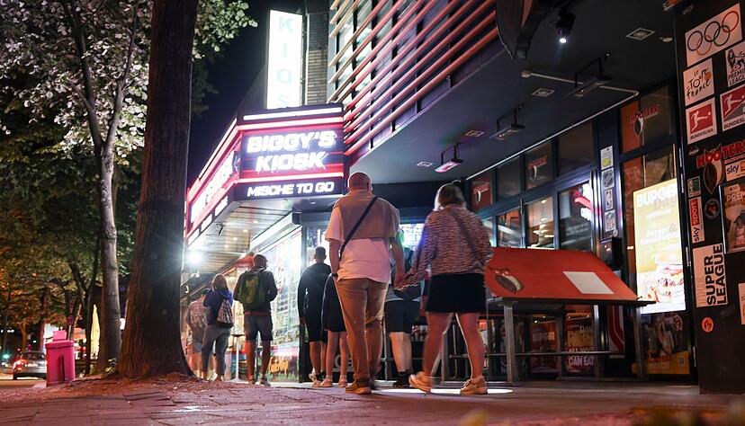 Die Reeperbahn ist auch f&uuml;r Touristen ein beliebtes Ziel.
